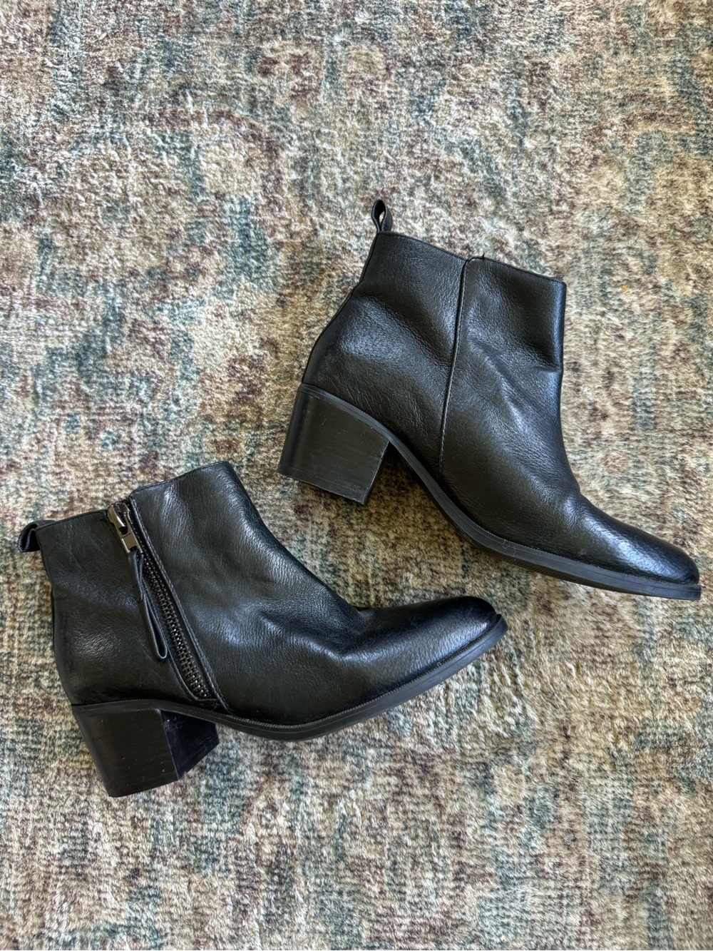 Steve Madden black leather ankle booties
